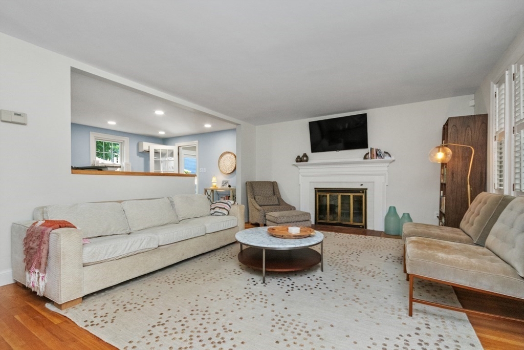 5 Bird Street Needham, MA 02492 - Photo 4 of 34 Gallery Image 4