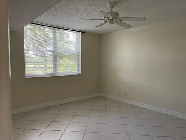 $2,100 | 3993 Cypress Reach Court, Unit 205, Pompano Beach, FL 33069