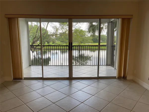 $2,100 | 3993 Cypress Reach Court, Unit 205, Pompano Beach, FL 33069
