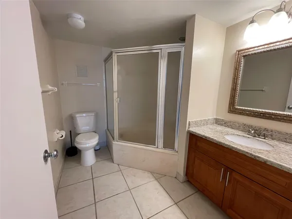 $2,100 | 3993 Cypress Reach Court, Unit 205, Pompano Beach, FL 33069