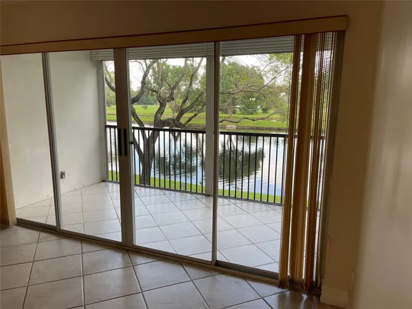 $2,100 | 3993 Cypress Reach Court, Unit 205, Pompano Beach, FL 33069