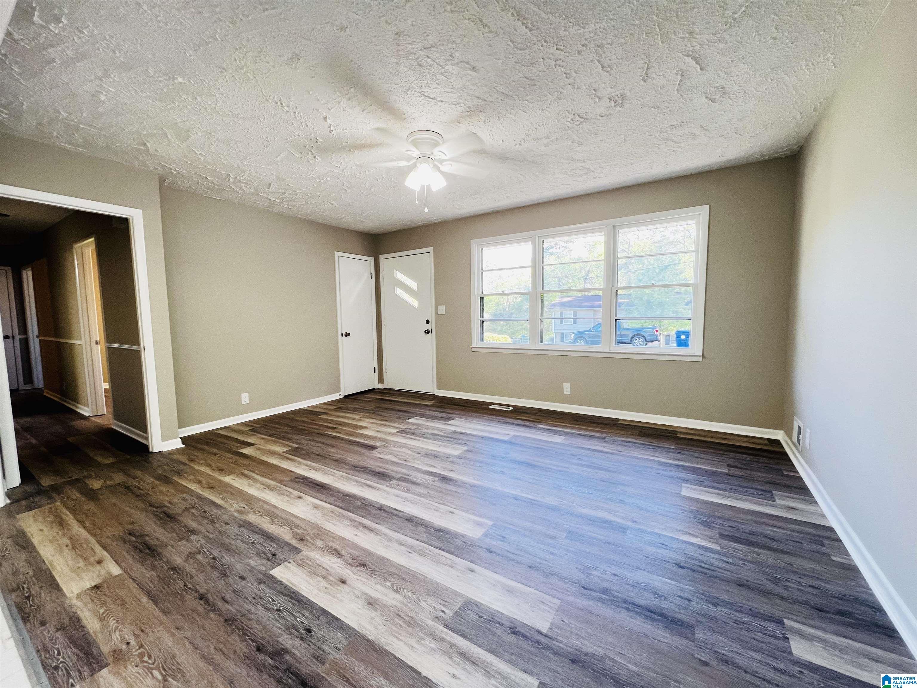 211 Oak Road Anniston, AL 36206 - Photo 5 of 28