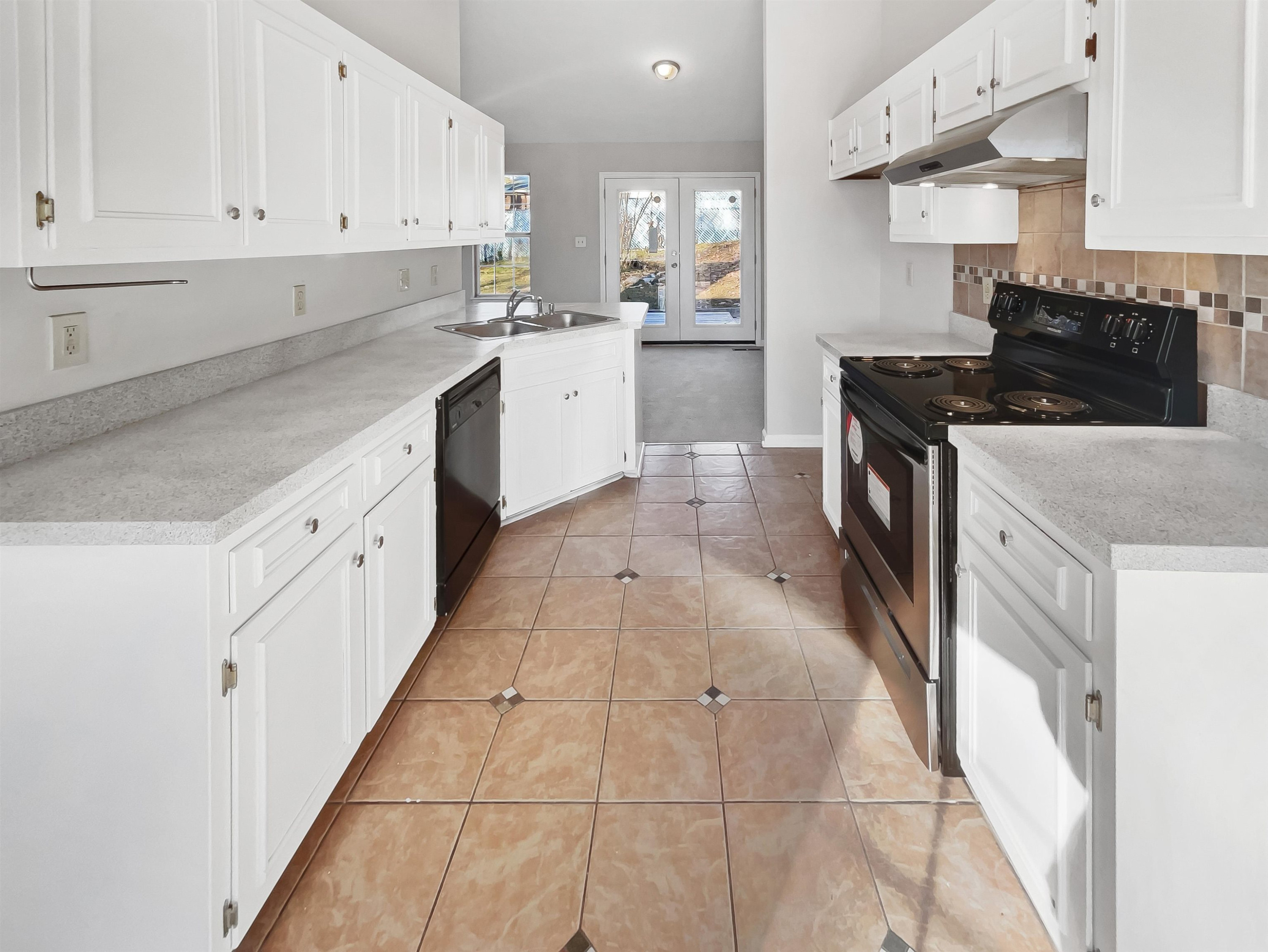 2205 Crampton Place Raleigh, NC 27604 - Photo 8 of 17 Photo 8