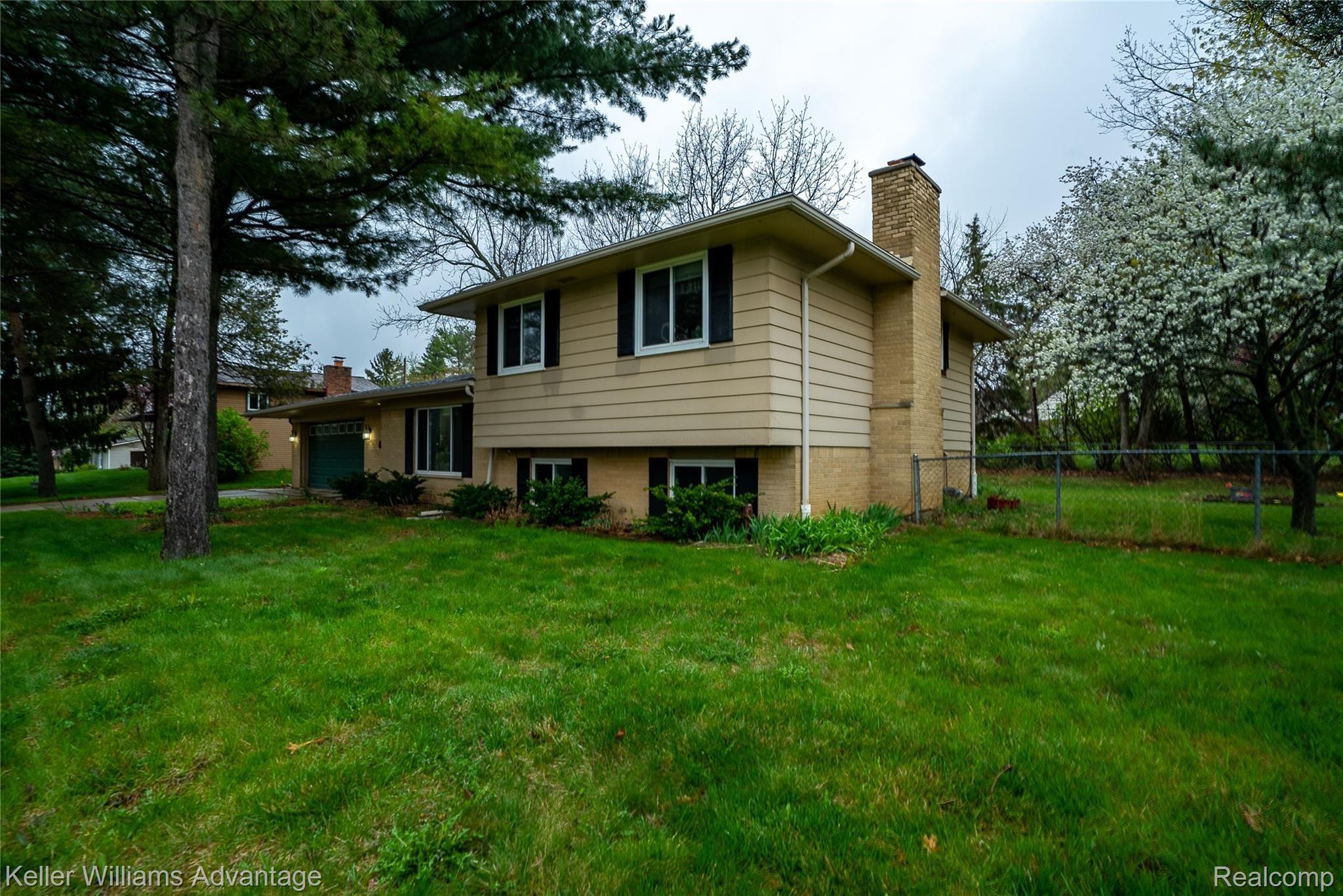 4819 Clarkston Road Clarkston, MI 48348 - Photo 27 of 30 ClarkstonRd_4819_Side 1.jpg