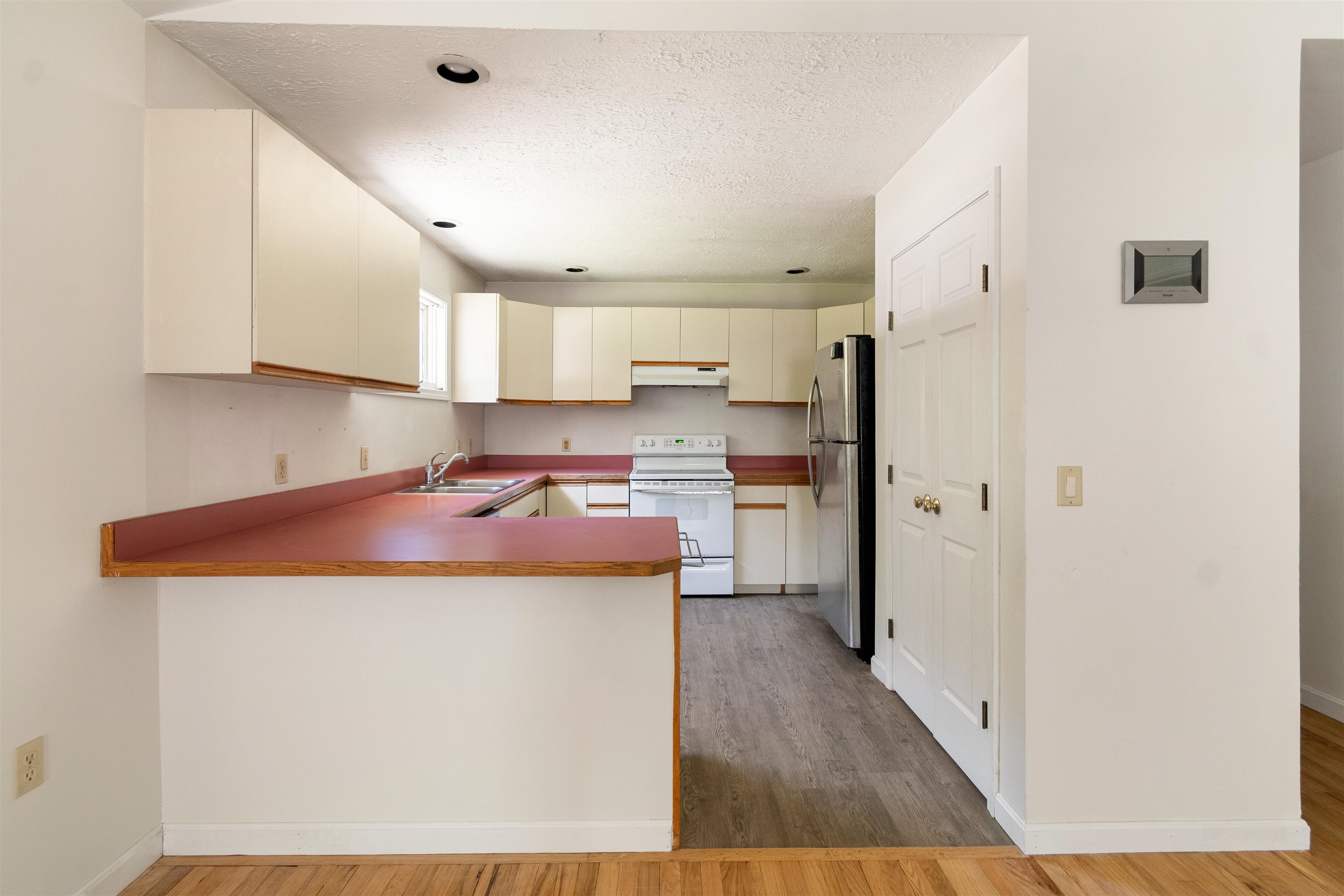 219 Cedar Drive Sheldon, VT 05483 - Photo 13 of 53