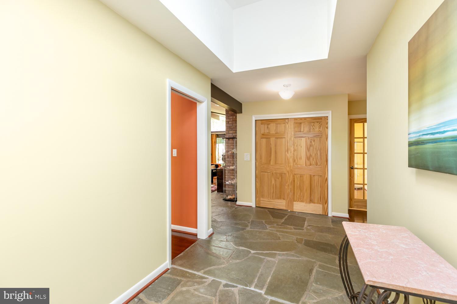 11403 Drop Forge Lane Reston, VA 20191 - Photo 7 of 40
