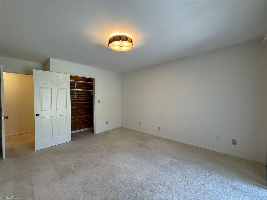 2711 Reynolda Road, Unit 2D Winston-Salem, NC 27106 - Photo 15 of 16 Gallery Image 15