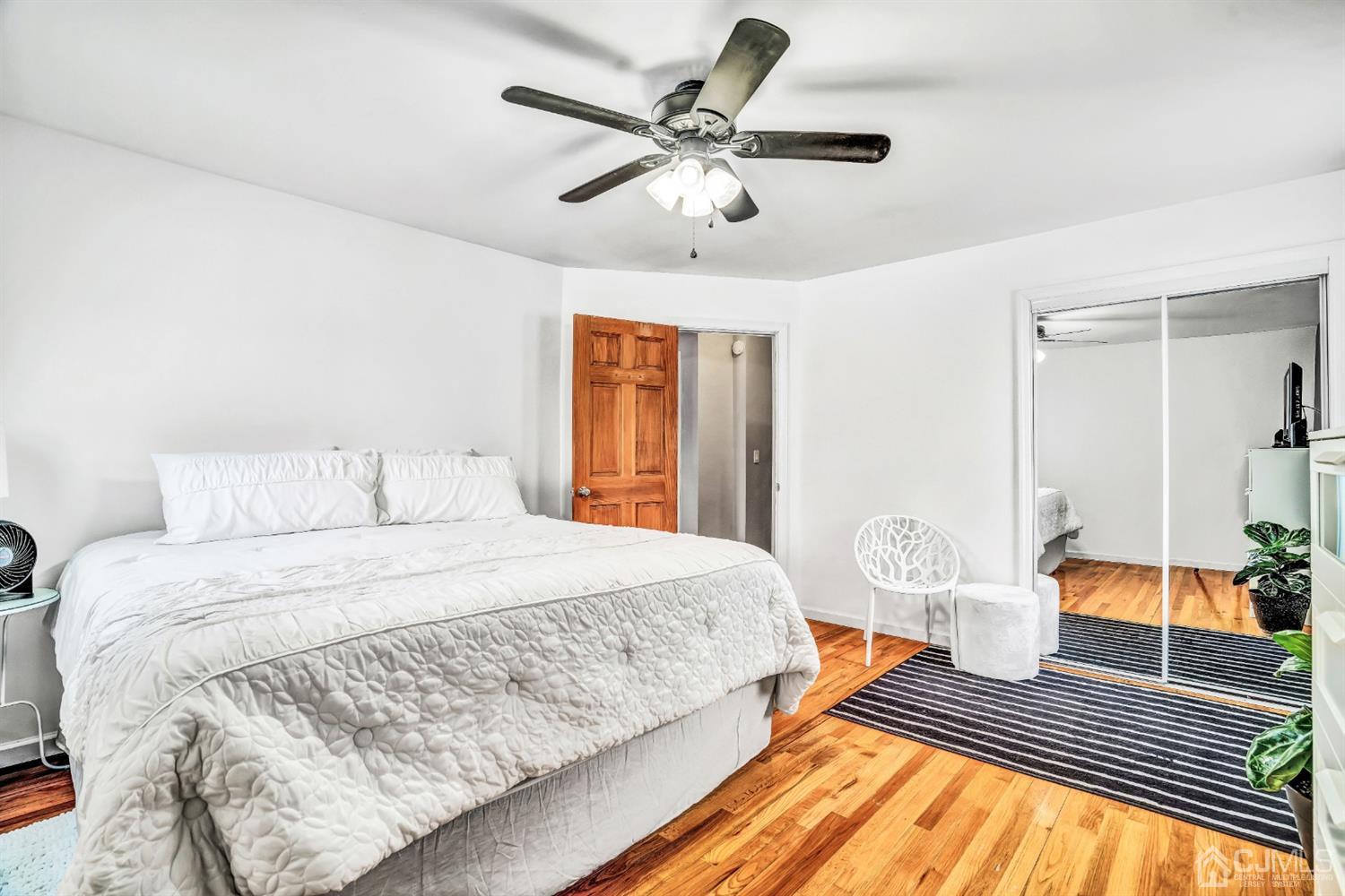 76 Chain O' Hills Road Iselin, NJ 08830 - Photo 17 of 31 Gallery Image 17