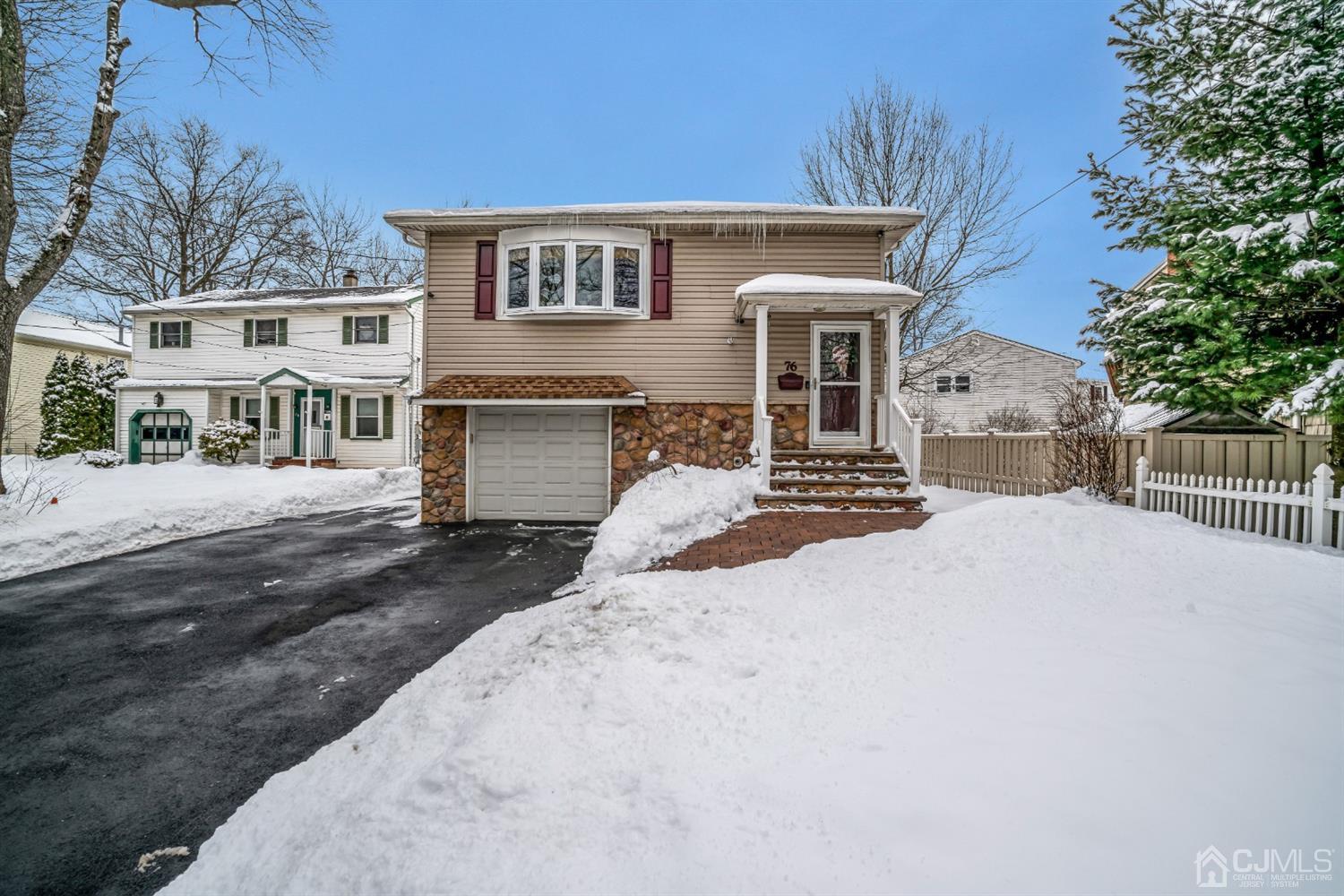 76 Chain O' Hills Road Iselin, NJ 08830 - Photo 3 of 31 Gallery Image 3
