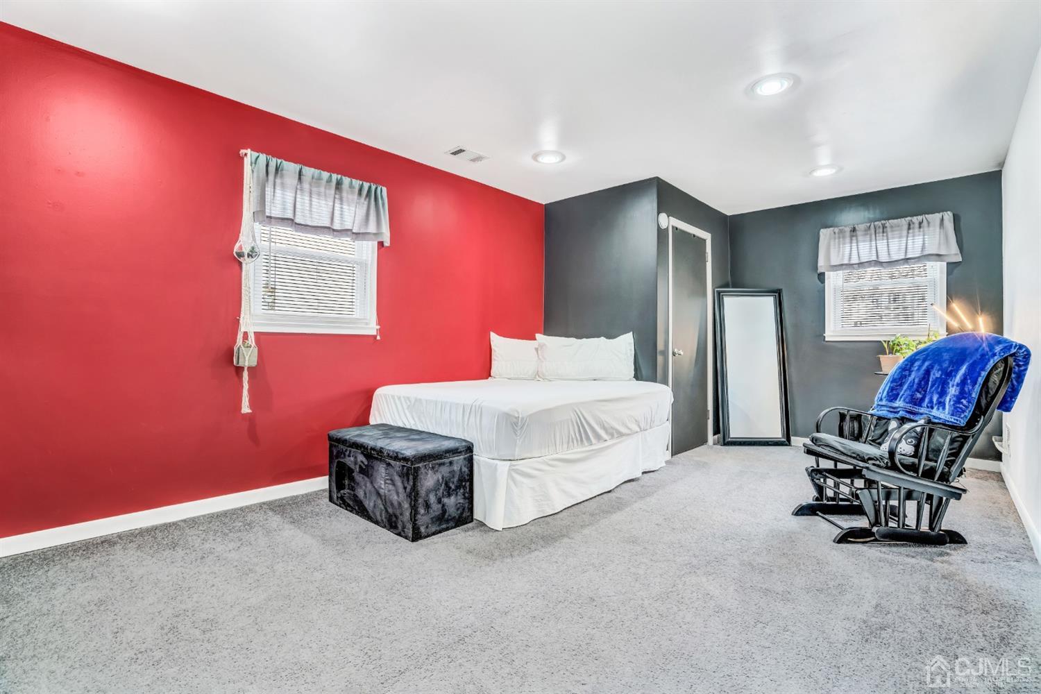 76 Chain O' Hills Road Iselin, NJ 08830 - Photo 23 of 31 Gallery Image 23
