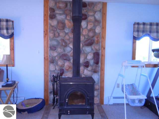 1998 Mill Road Harrisville, MI 48740 - Photo 19 of 25 1799287-18.JPG