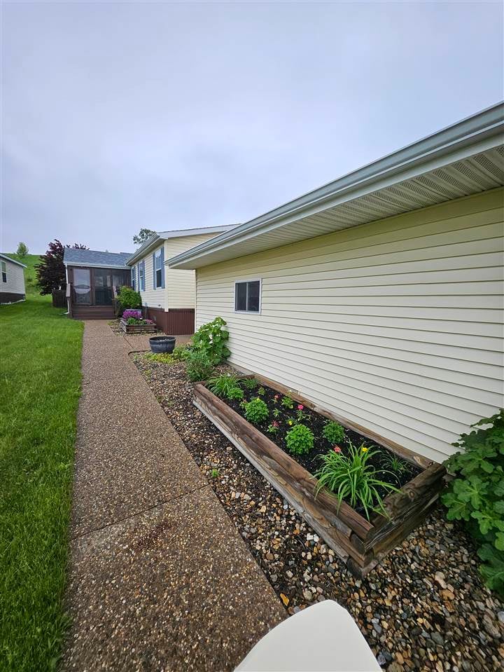 1331 Sundown Ridge Iowa City, IA 52246 - Photo 2 of 15 Gallery Image 2
