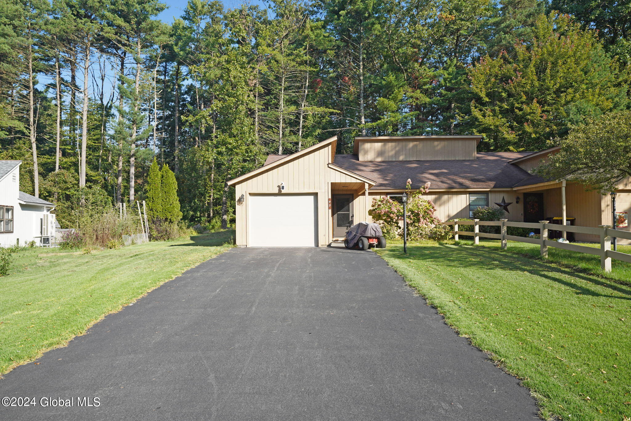 77 Snowberry Road Malta, NY 12020 - Photo 1 of 25 33-web-or-mls-DSC00981