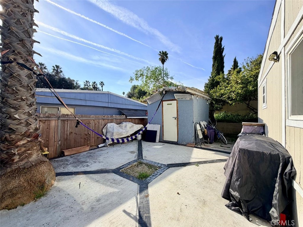 5700 Carbon Canyon Road, Unit 83 Brea, CA 92823 - Photo 15 of 24 a view of a backyard with a sitting area
