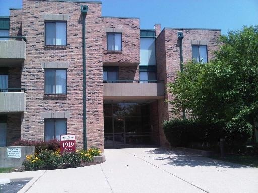 1919 Prairie Square, Unit 121 Schaumburg, IL 60173 - Photo 1 of 16