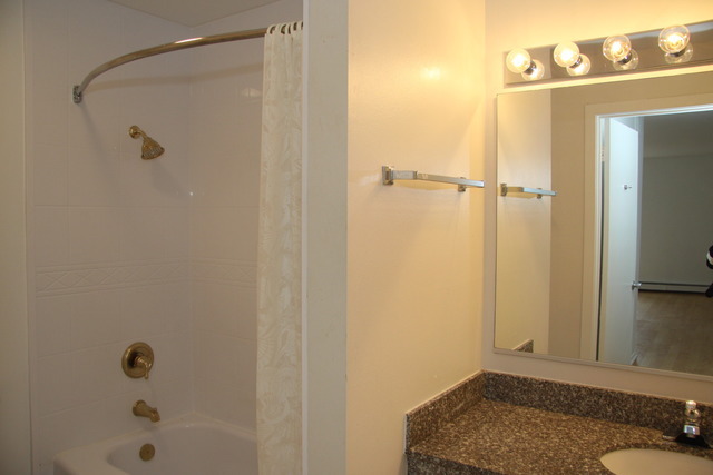 1919 Prairie Square, Unit 121 Schaumburg, IL 60173 - Photo 16 of 16