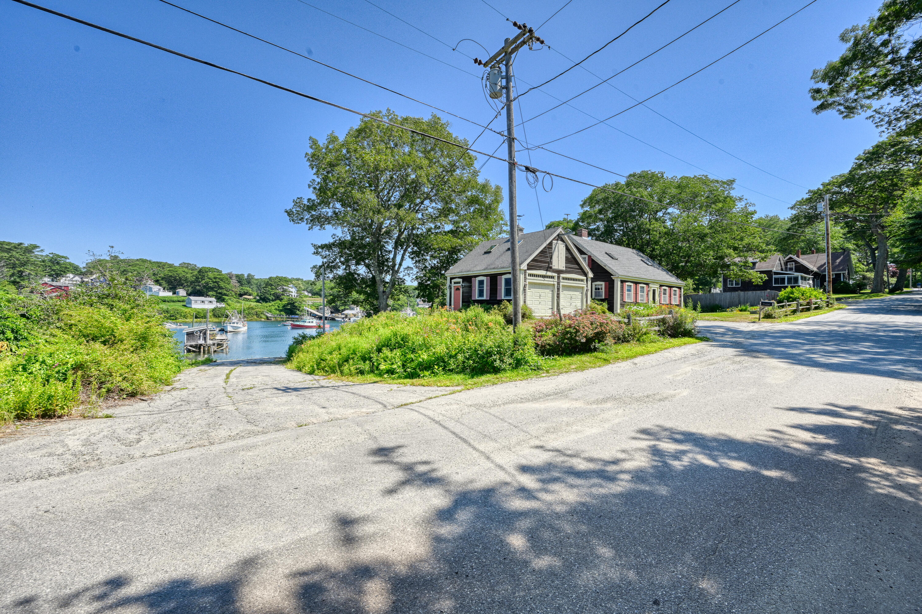 82 Southside Road Bristol, ME 04554 - Photo 18 of 82 110110gr-104