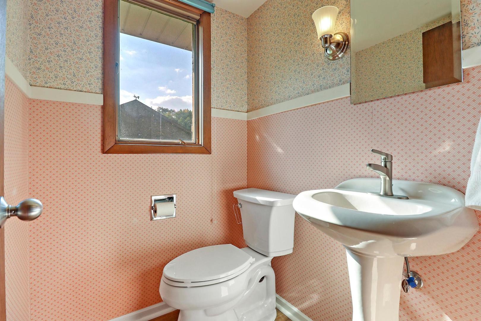14300 Oak Knoll Road Wadsworth, IL 60083 - Photo 12 of 28 Gallery Image 12