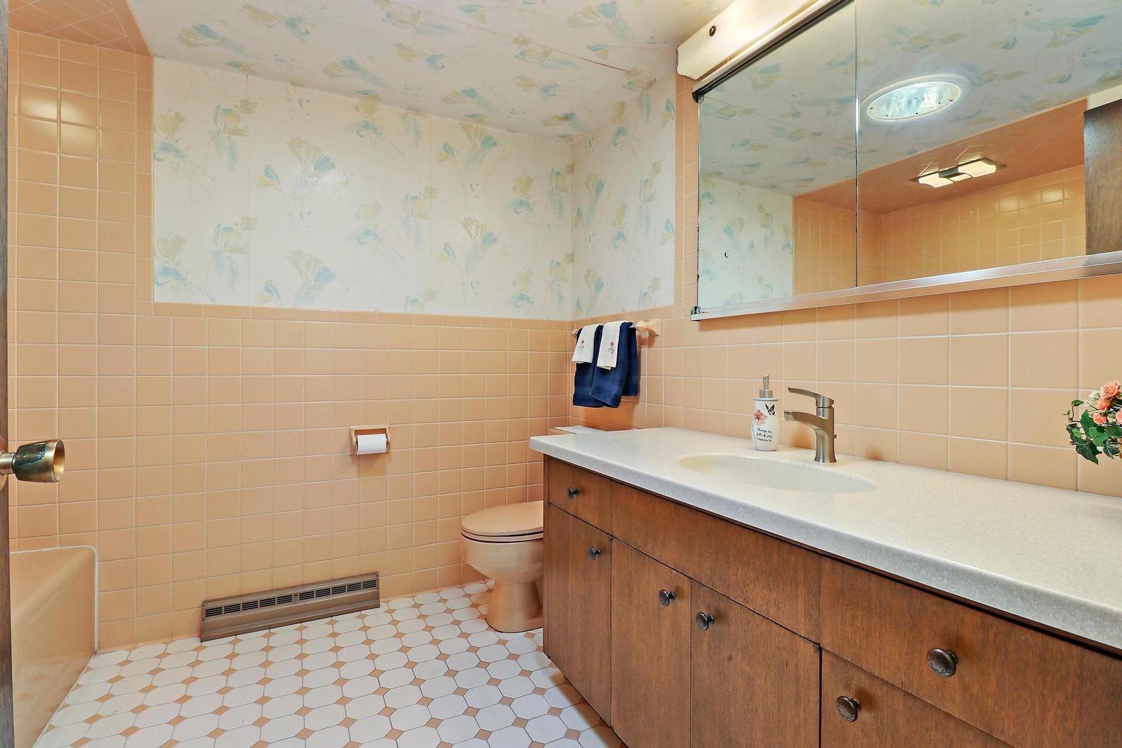 14300 Oak Knoll Road Wadsworth, IL 60083 - Photo 13 of 28 Gallery Image 13