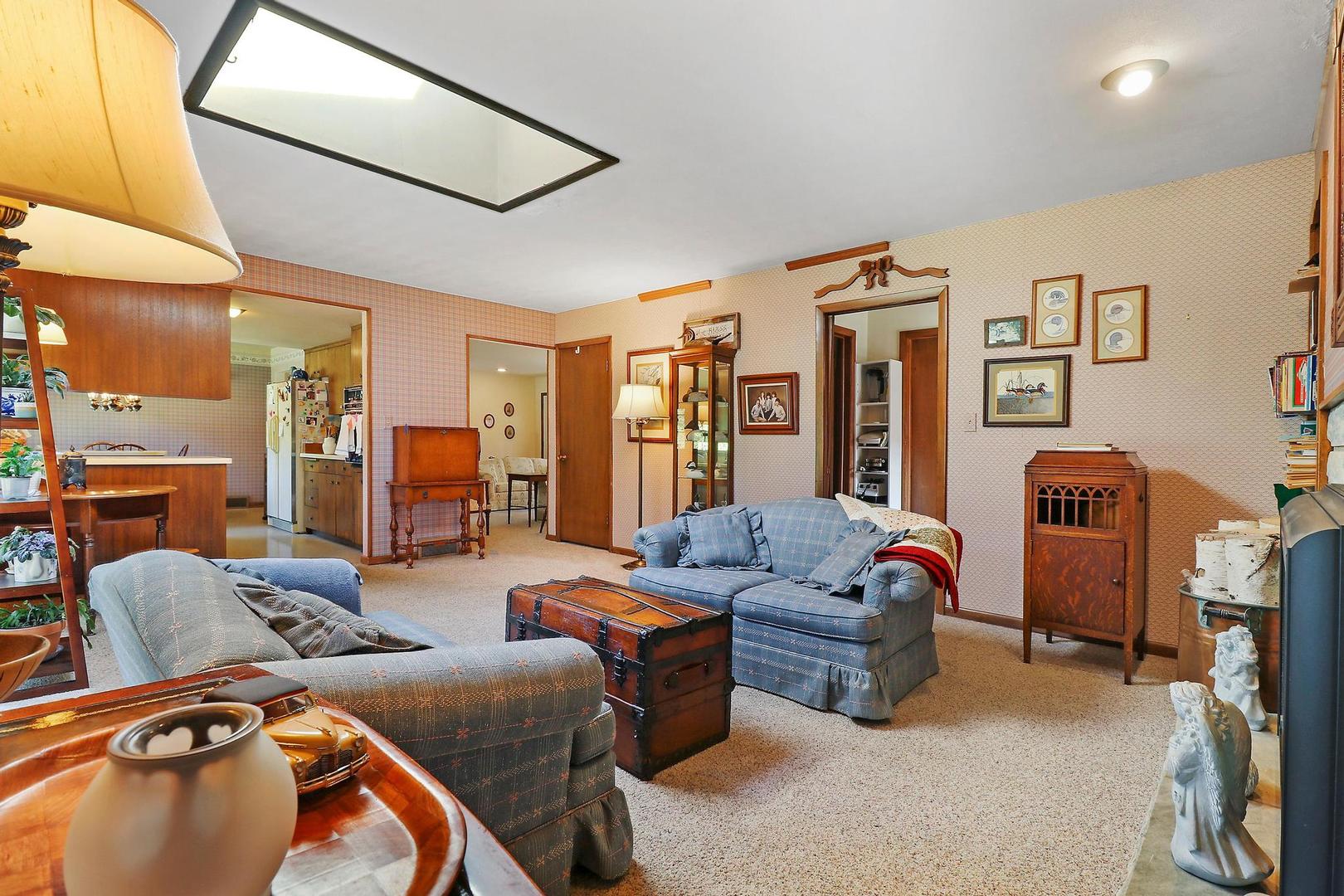 14300 Oak Knoll Road Wadsworth, IL 60083 - Photo 6 of 28 Gallery Image 6