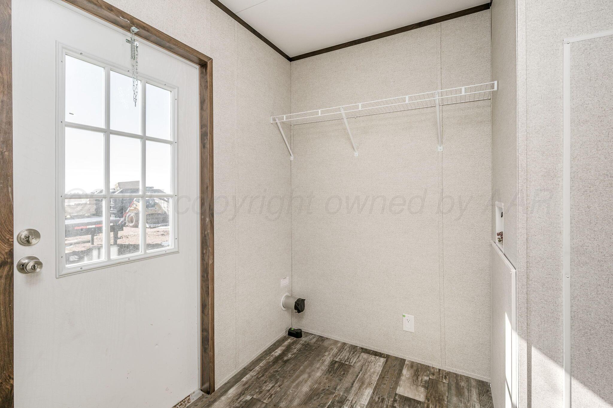6300 Sawyer Road Amarillo, TX 79119 - Photo 14 of 16 Utility Room