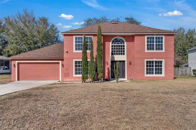 $329,900 | 1600 Daybreak Drive, Fruitland Park, FL 34731