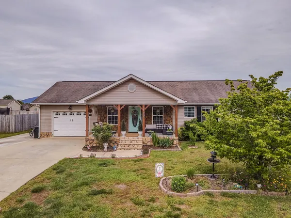 $262,000 | 122 Lyndsey Drive, Chatsworth, GA 30705
