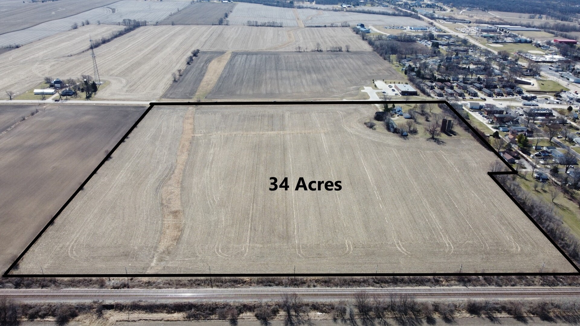 14025 Highway 72 Genoa, IL 60135 - Photo 6 of 7 a view of water heater room