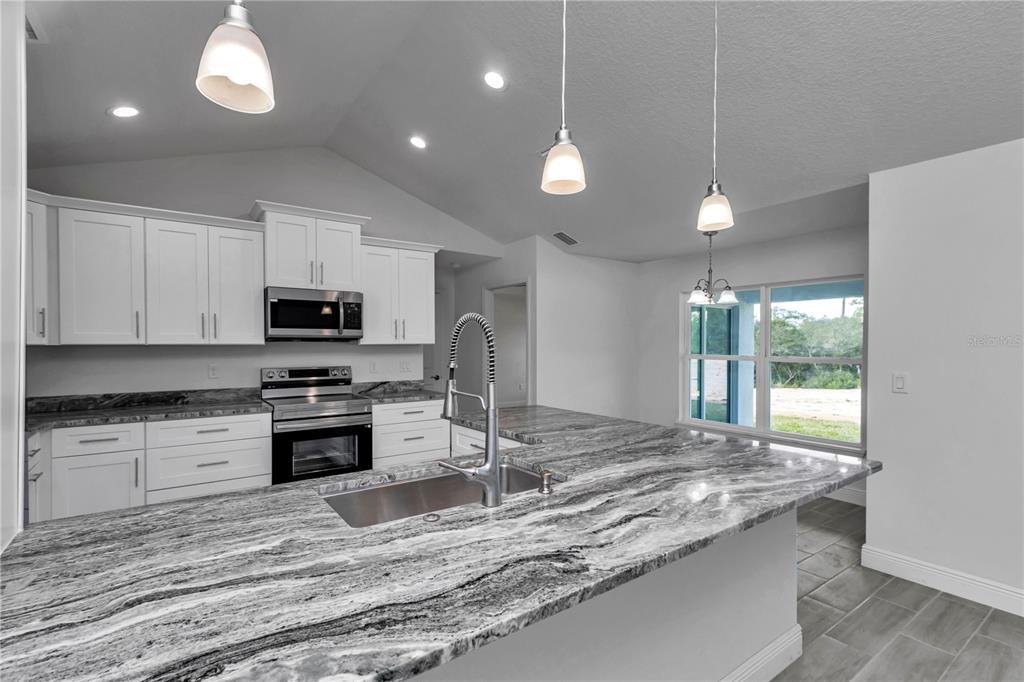 17490 Southwest 18th Avenue Road Ocala, FL 34473 - Photo 15 of 49