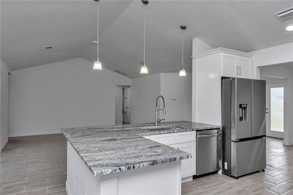 17490 Southwest 18th Avenue Road Ocala, FL 34473 - Photo 19 of 49