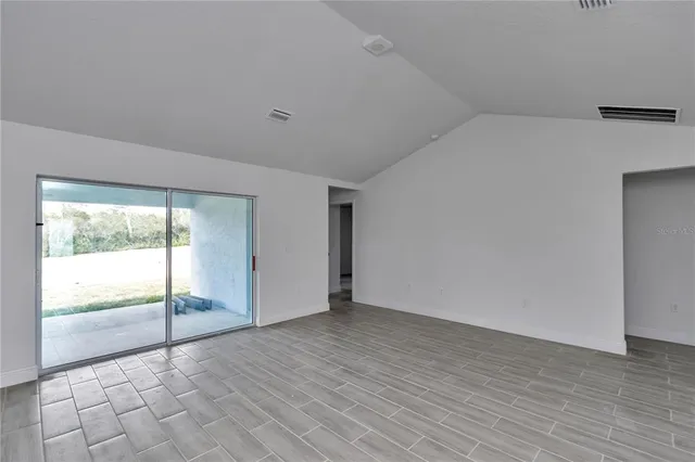 $399,900 | 17490 Southwest 18th Avenue Road, Ocala, FL 34473