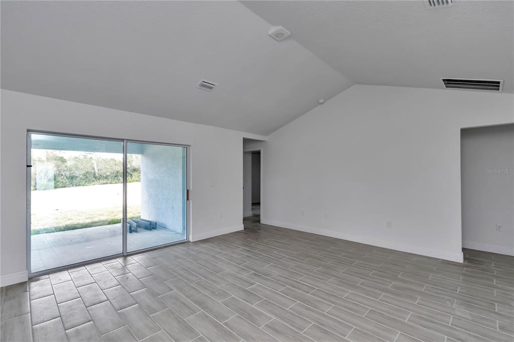 17490 Southwest 18th Avenue Road Ocala, FL 34473 - Photo 23 of 49