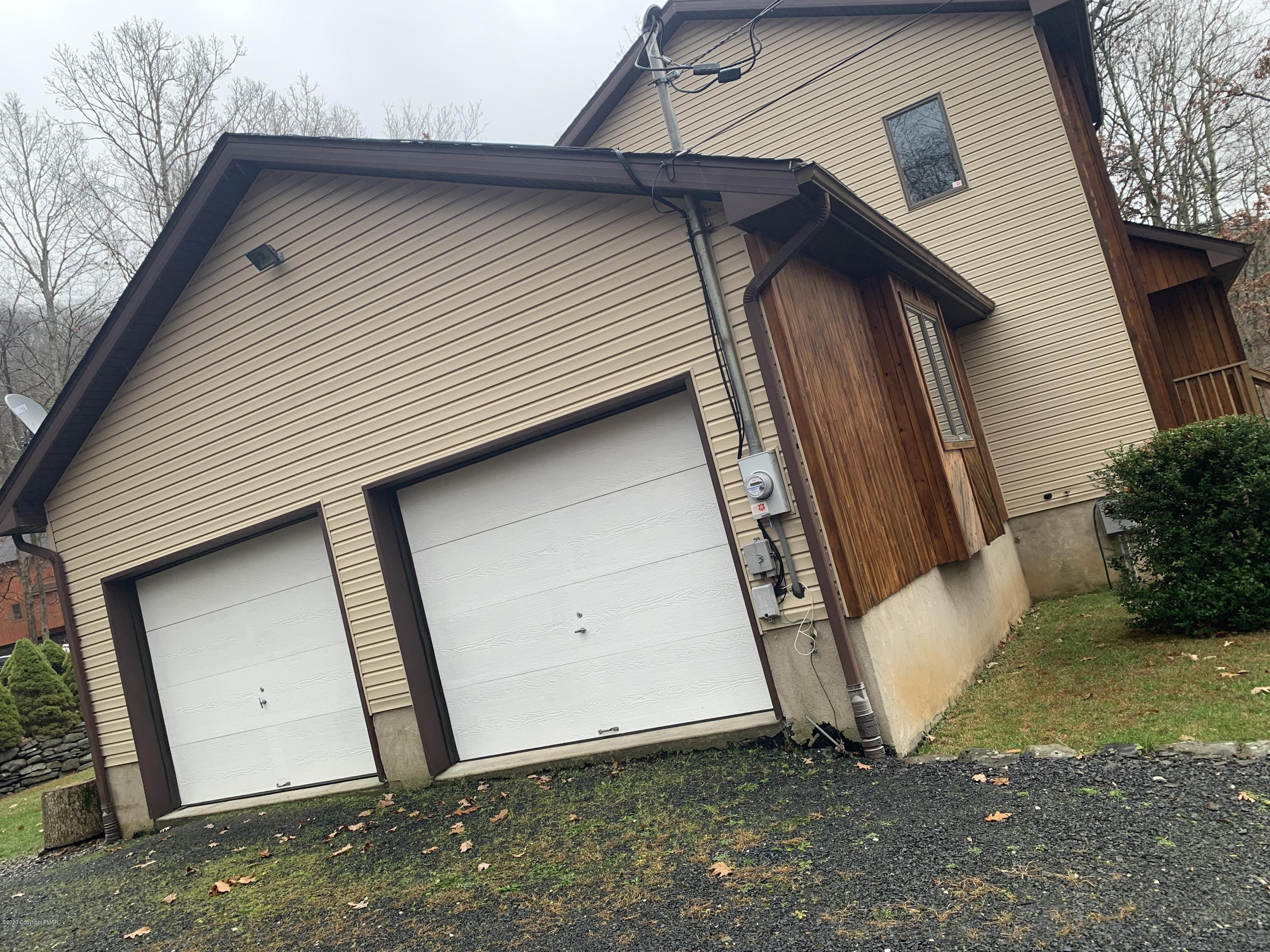 6493 Decker Road Bushkill, PA 18324 - Photo 54 of 81 Photo Nov 11, 11 30 09 AM
