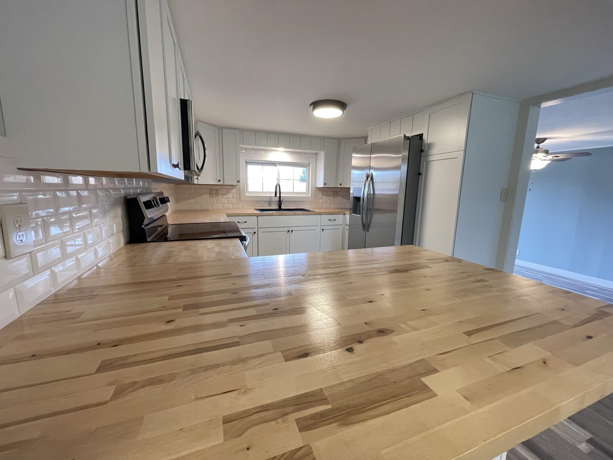 2077 North Leaton Road Mount Pleasant, MI 48858 - Photo 7 of 25 1917186-6.JPG