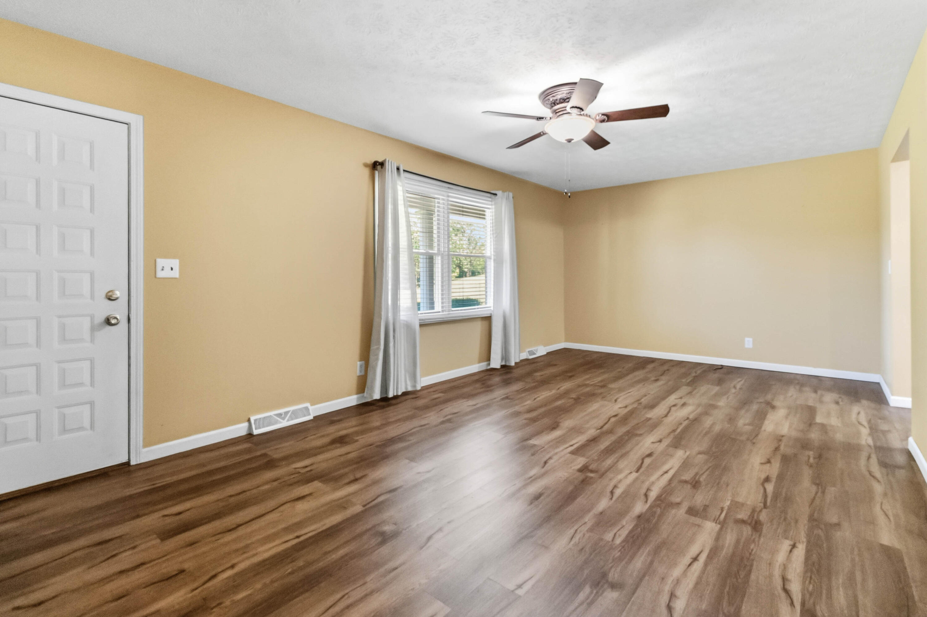 344 Meadow Brook Road Corbin, KY 40701 - Photo 8 of 50 007