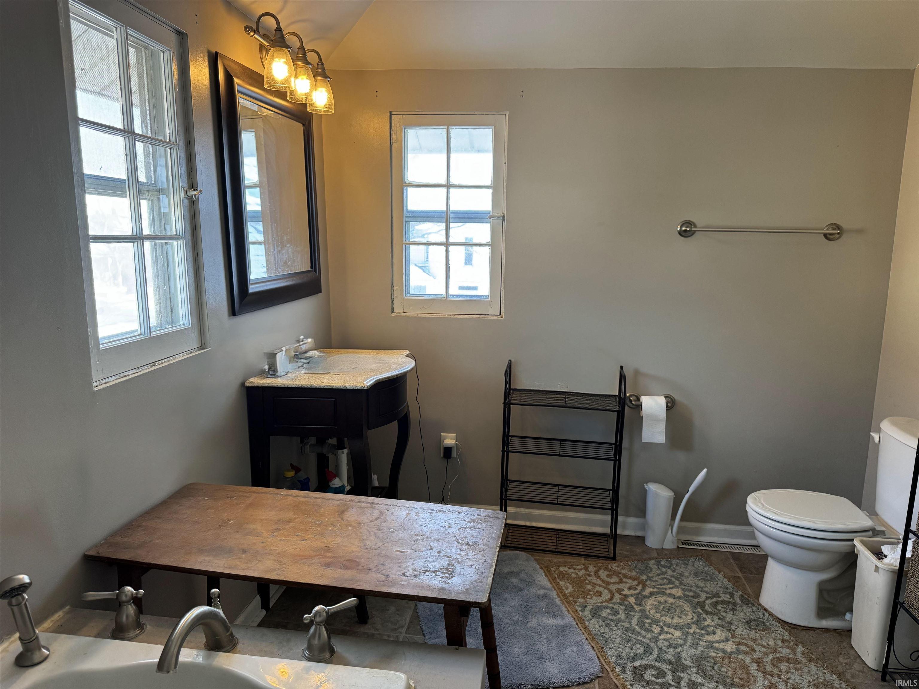 1010 Jefferson Street Rochester, IN 46975 - Photo 15 of 36