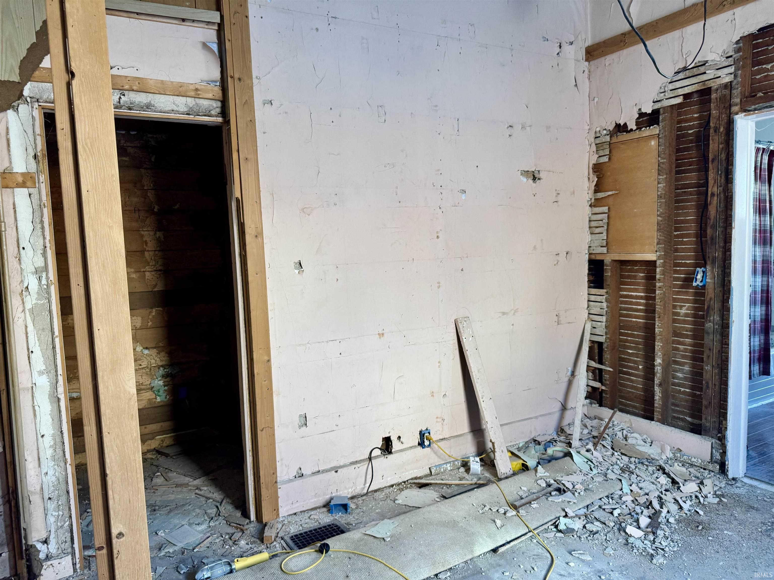 1010 Jefferson Street Rochester, IN 46975 - Photo 32 of 36