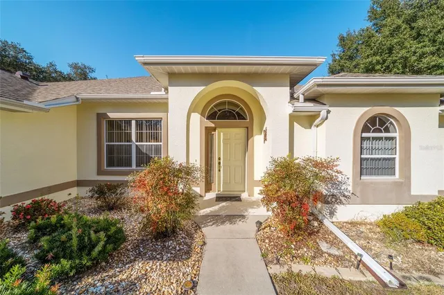 $425,000 | 2340 West Tall Oaks Drive, Beverly Hills, FL 34465