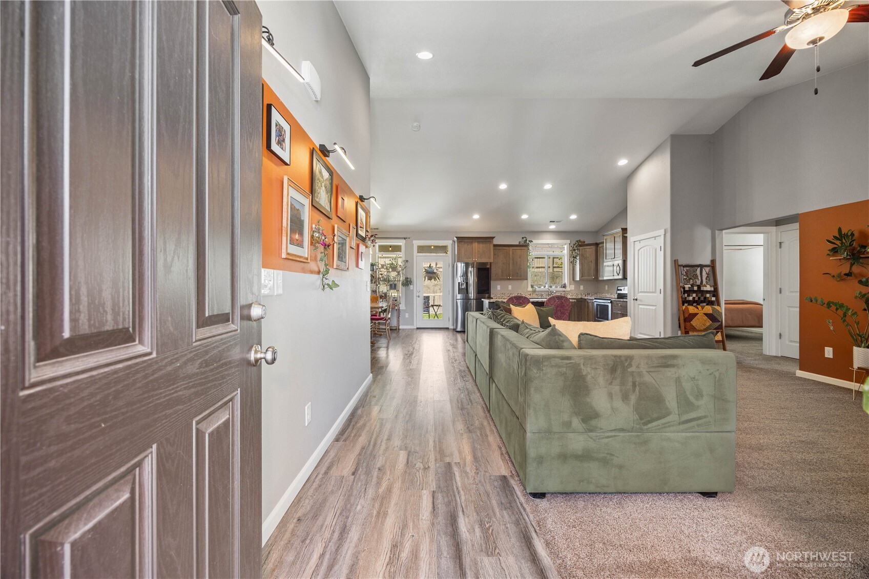 491 Spring View Place Chelan, WA 98816 - Photo 5 of 37