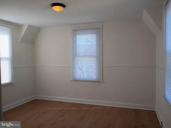 a bed room with a bed