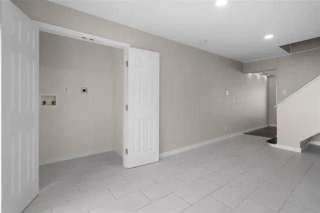 $2,600 | 2302 Valleywood Drive, Carrollton, TX 75006