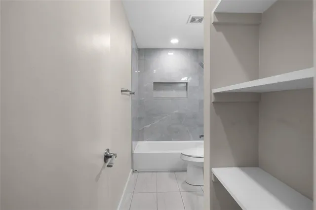 $2,600 | 2302 Valleywood Drive, Carrollton, TX 75006