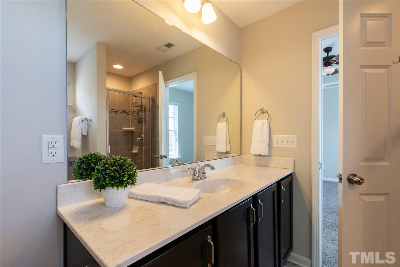 415 Provincial Street Raleigh, NC 27603 - Photo 18 of 25