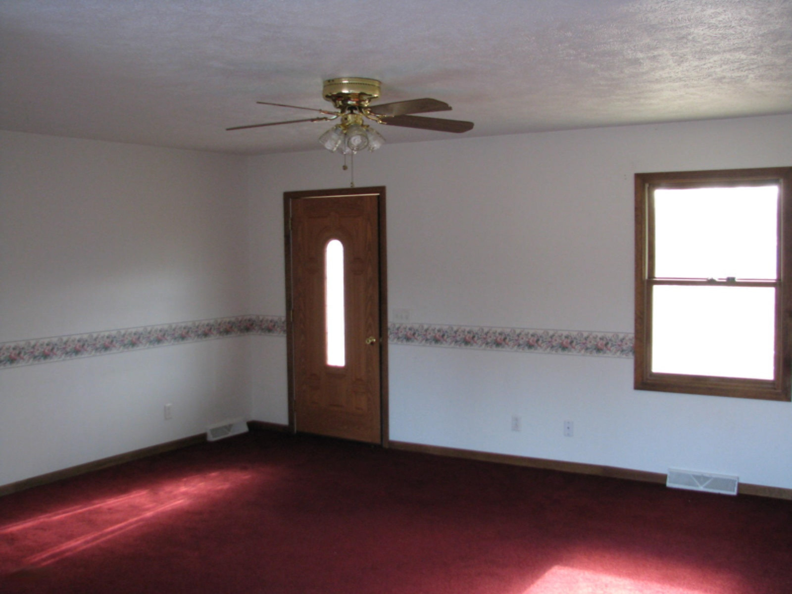 2748 West Lake Road Hart, MI 49420 - Photo 3 of 14 Living Room 2
