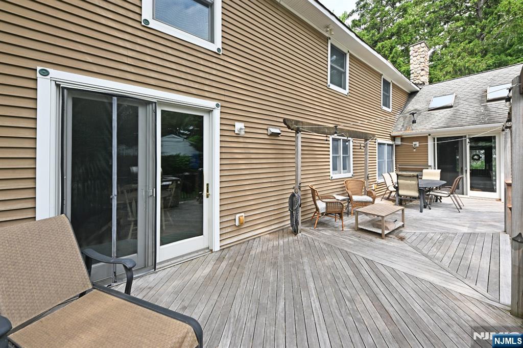 8 Myrtle Street Montvale, NJ 07645 - Photo 29 of 38