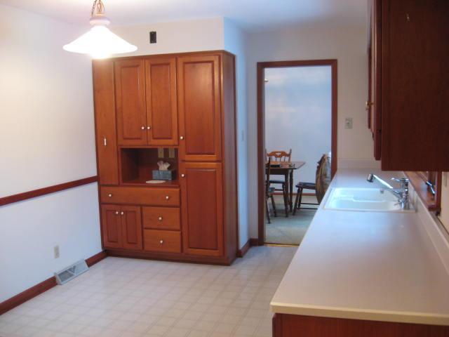 4209 Melbourne Road Indianapolis, IN 46228 - Photo 5 of 12 Gallery Image 5