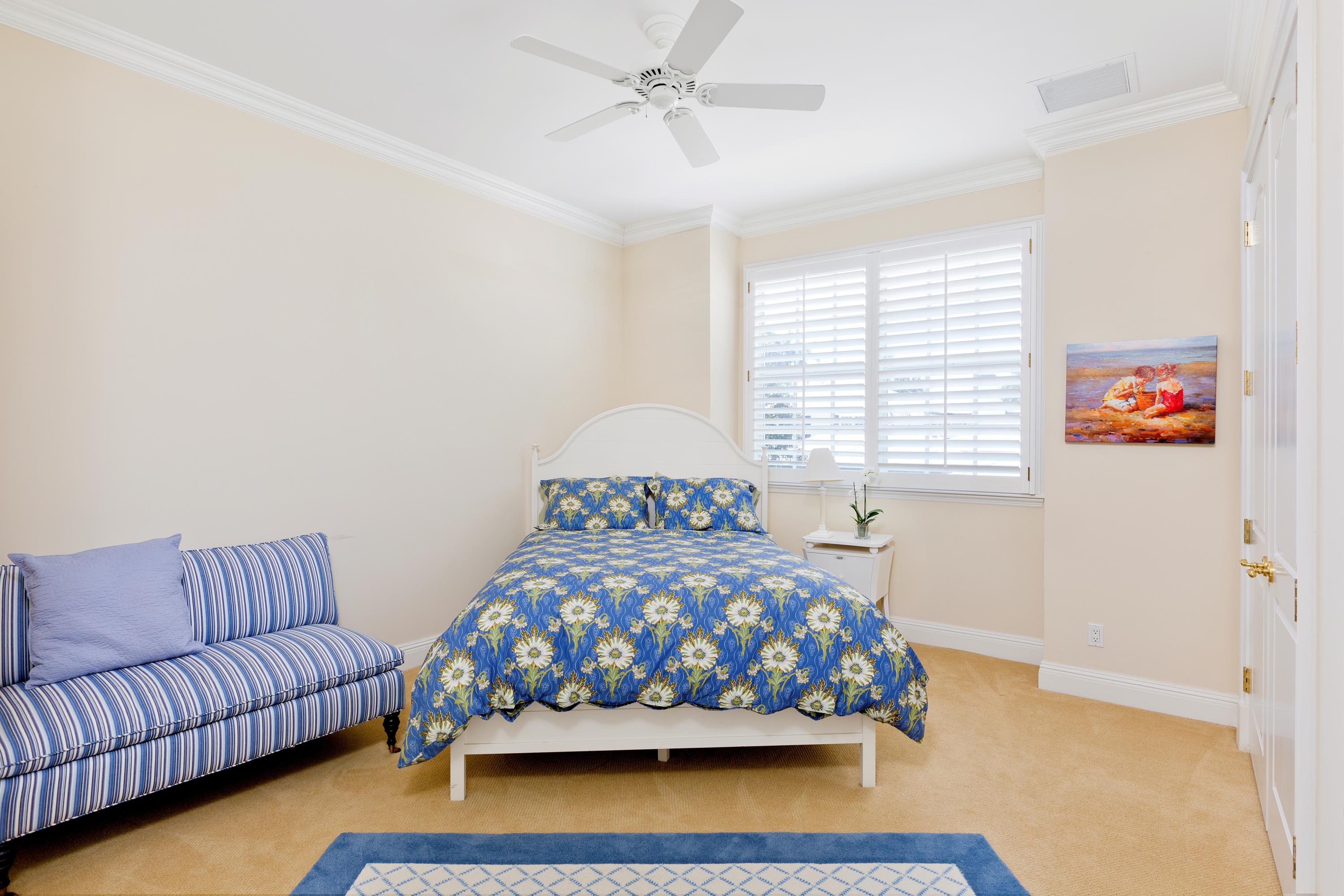101 Lakeview Drive Gulf Stream, FL 33483 - Photo 23 of 28 42_Bedroom3_1