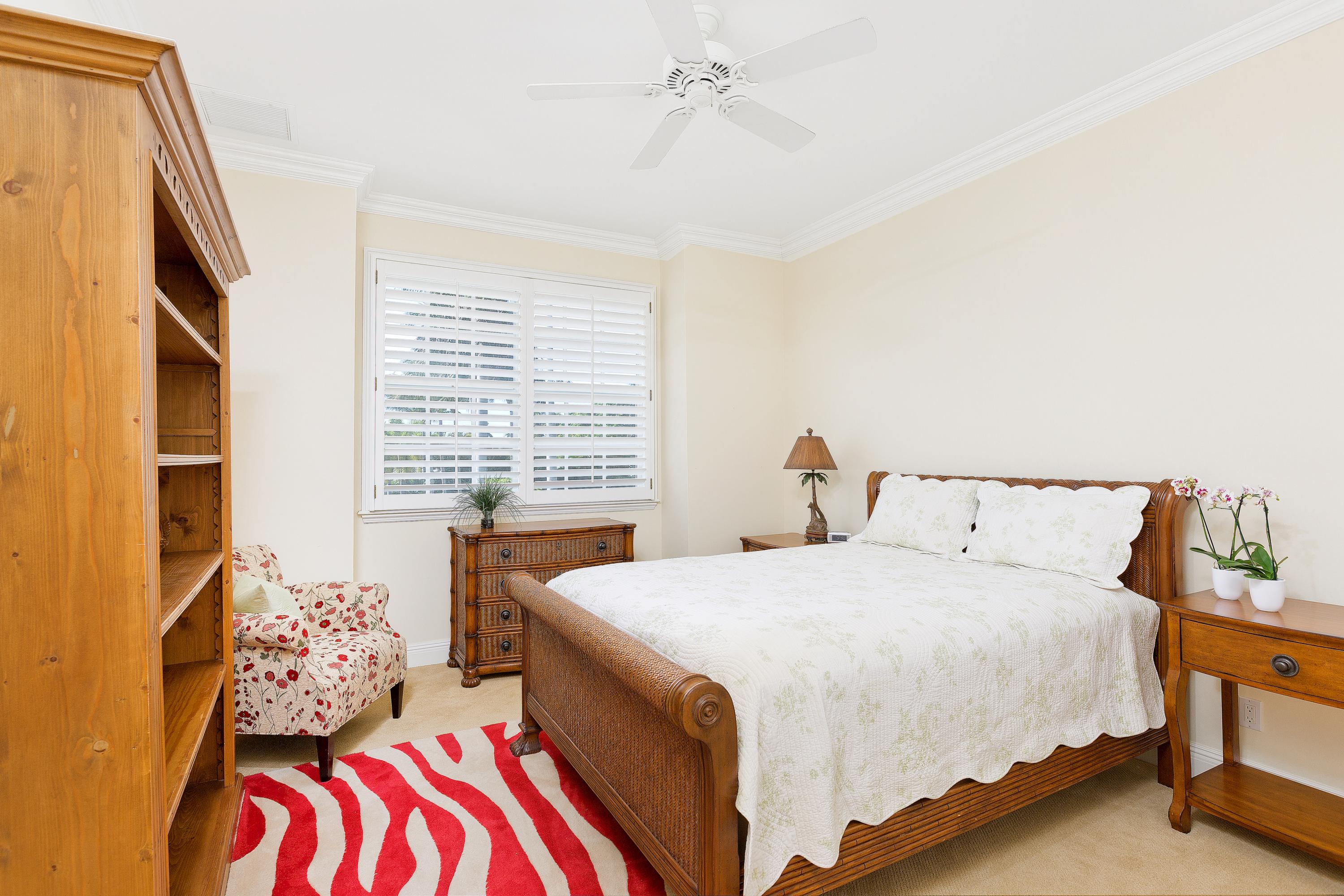 101 Lakeview Drive Gulf Stream, FL 33483 - Photo 24 of 28 43_Bedroom4_1