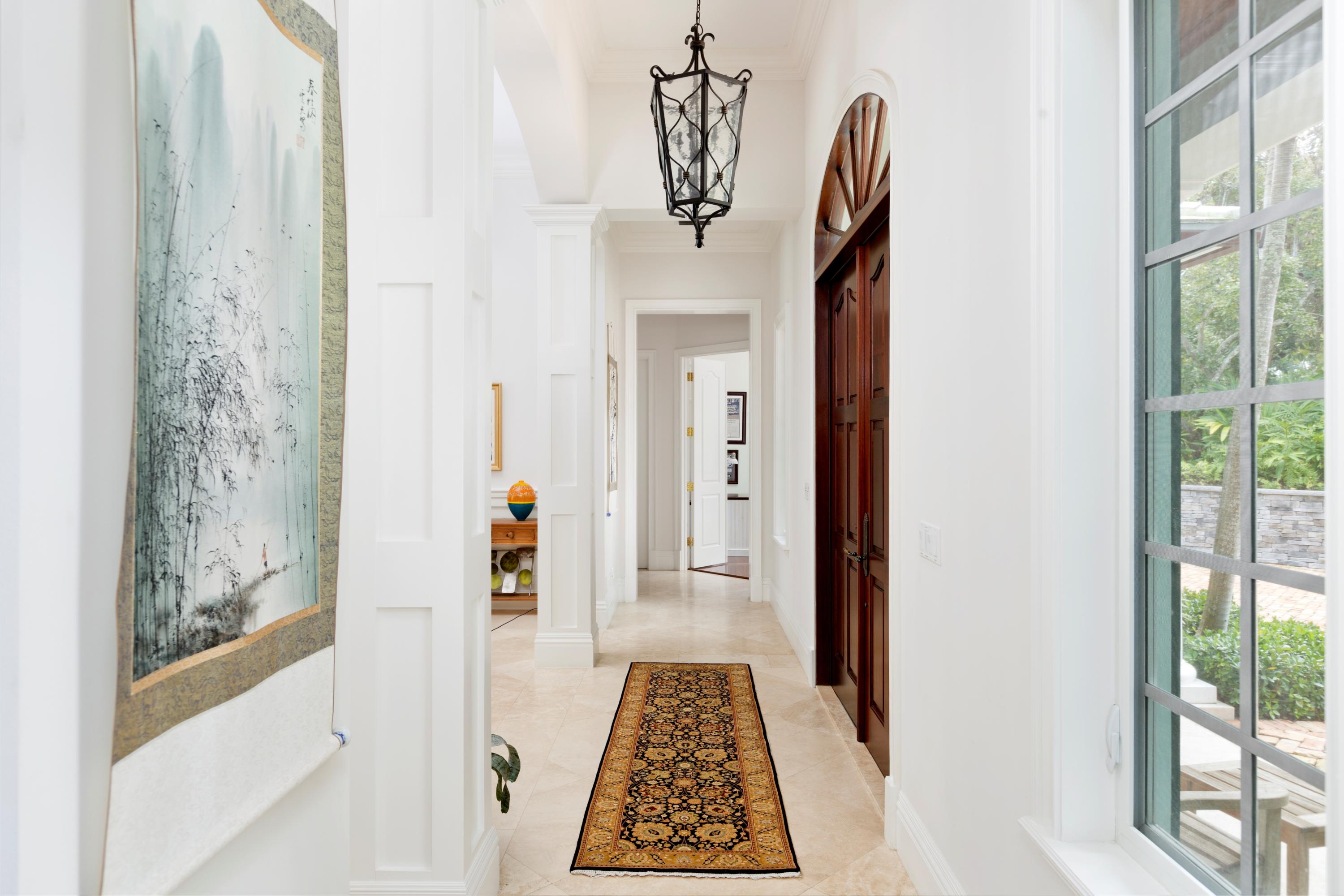 101 Lakeview Drive Gulf Stream, FL 33483 - Photo 7 of 28 18_Hallway1