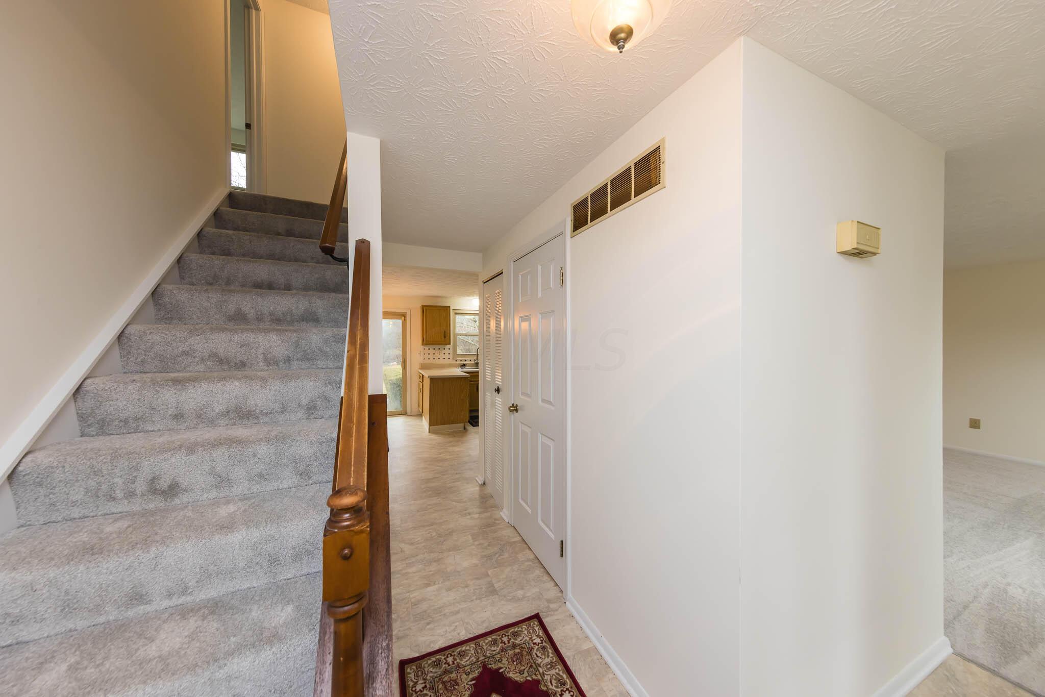5409 Dexter Falls Road Columbus, OH 43221 - Photo 2 of 39 5409 Dexter Falls Rd-05 (1)